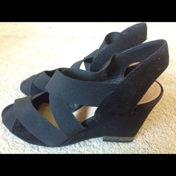 Tory Burch Suede Wedge 8.5 - Picture 3 of 6